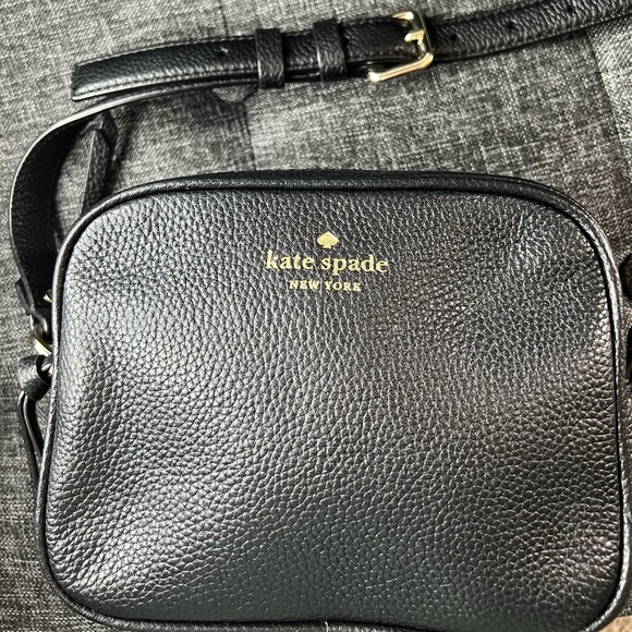 Kate Spade Mulberry Street Paper Pebbled Leather Crossbody Bag - Picture 1 of 9